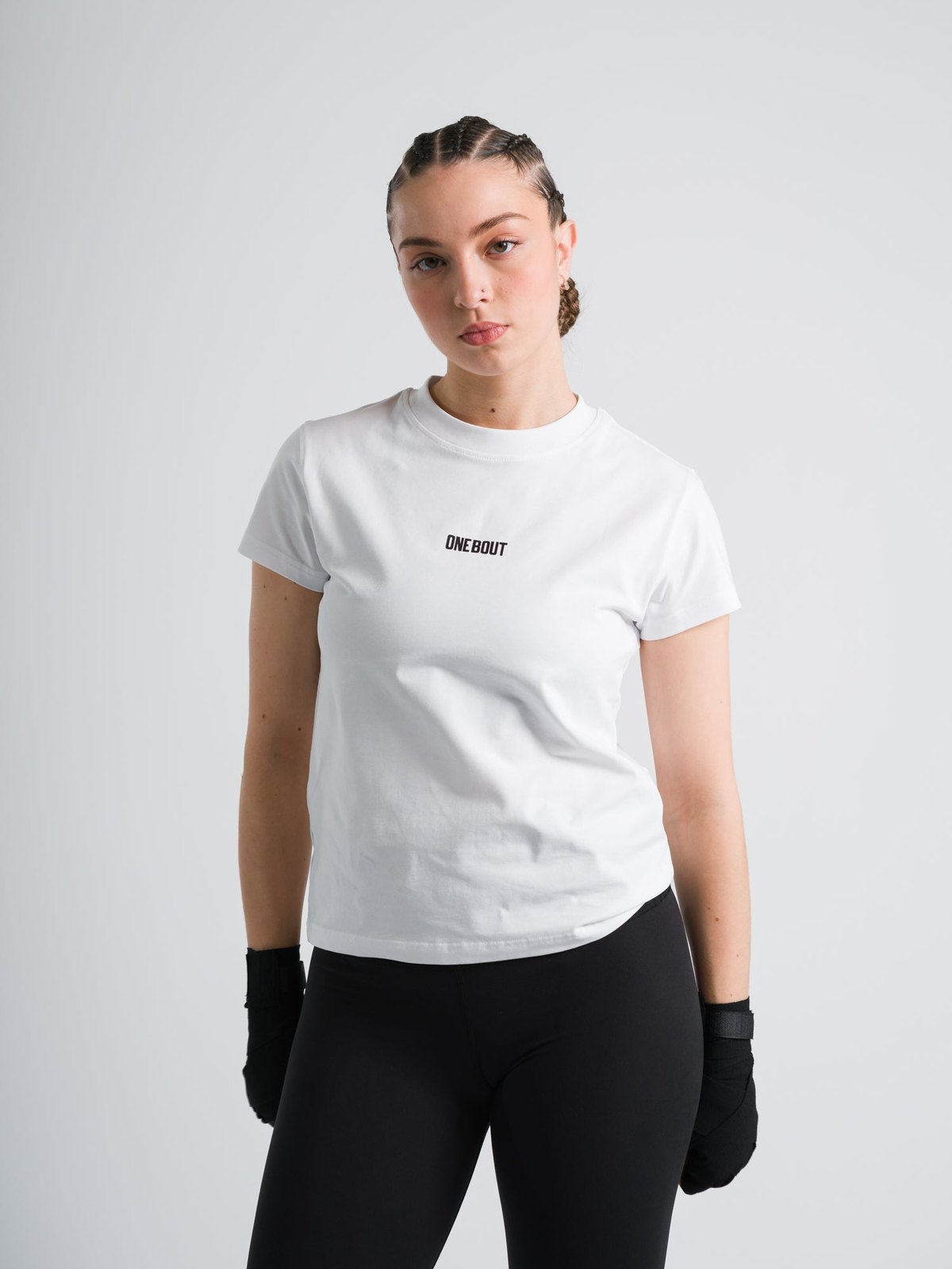 How to measure a women's T-shirt: chest, waist and hips